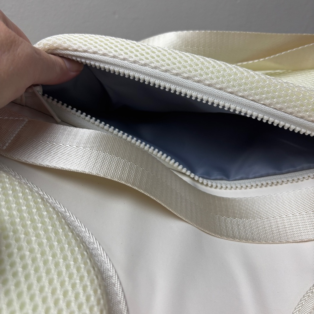 Unisex cream backpack, NWT, shoe pocket, travel, gym, laptop pocket, school - Picture 4 of 10